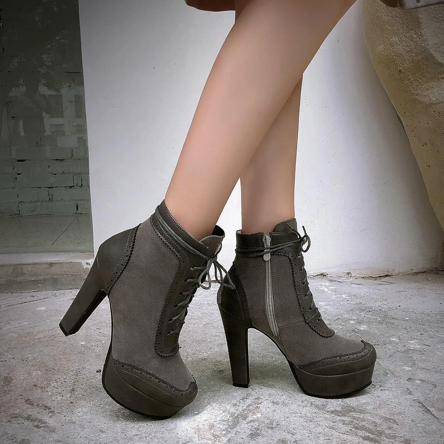 KiutSymo Womens Ankle Boots Platform Lace Up Heel Boots Gothic Punk Combat Boots Round Toe Chunky High Heel Booties Side Zipper Fall Short Boots