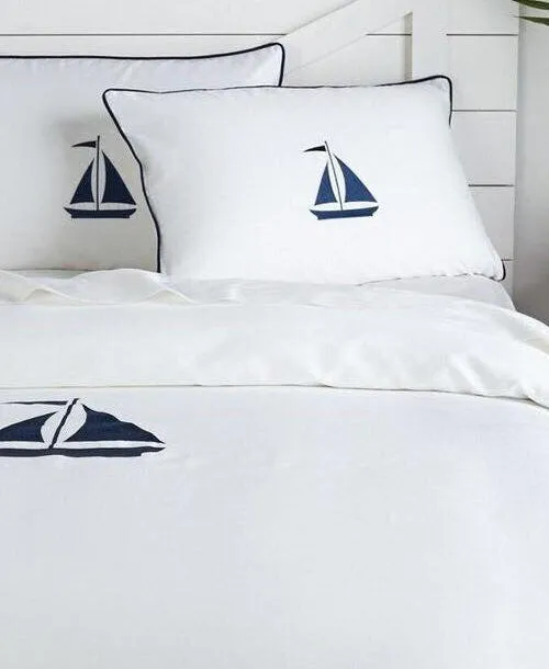 Luxe Nautique Bedding: Embroidered Sailboat Bedding