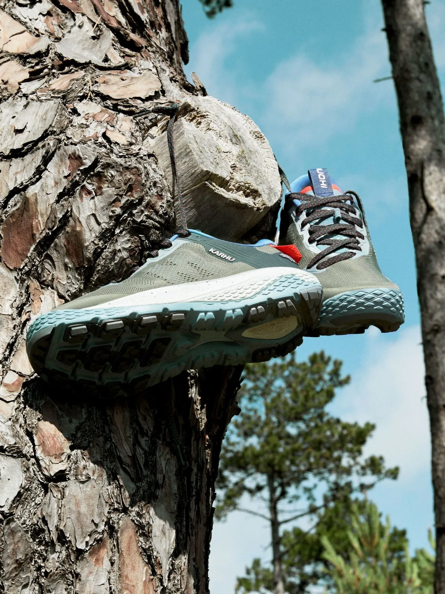 WOMEN'S IKONI TRAIL 1.0 WR - OIL GREEN / MINERAL BLUE