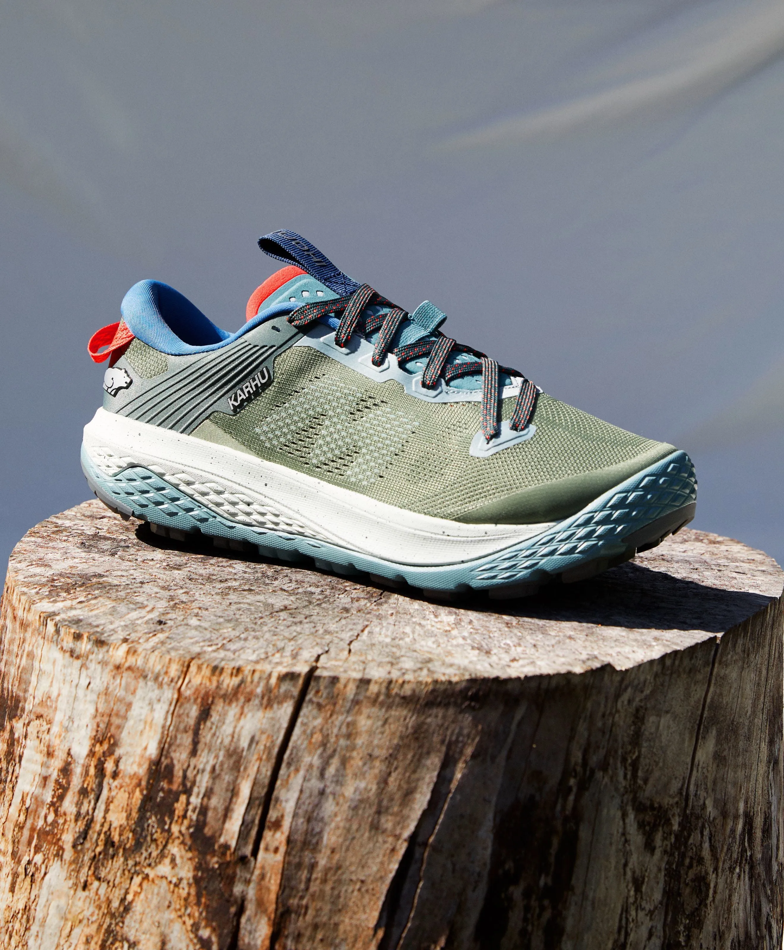 WOMEN'S IKONI TRAIL 1.0 WR - OIL GREEN / MINERAL BLUE