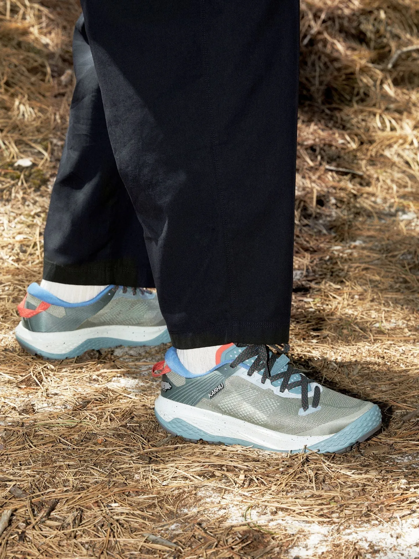 WOMEN'S IKONI TRAIL 1.0 WR - OIL GREEN / MINERAL BLUE